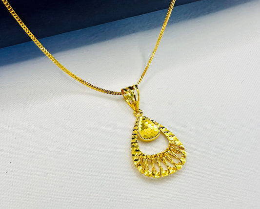 22k solid gold pendant only