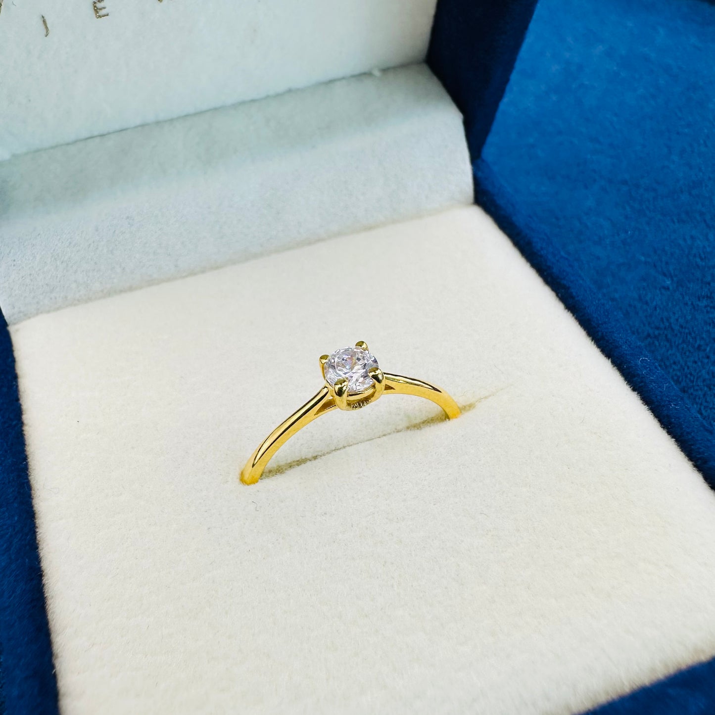 22k solid gold ring - 916 UK hallmarked.