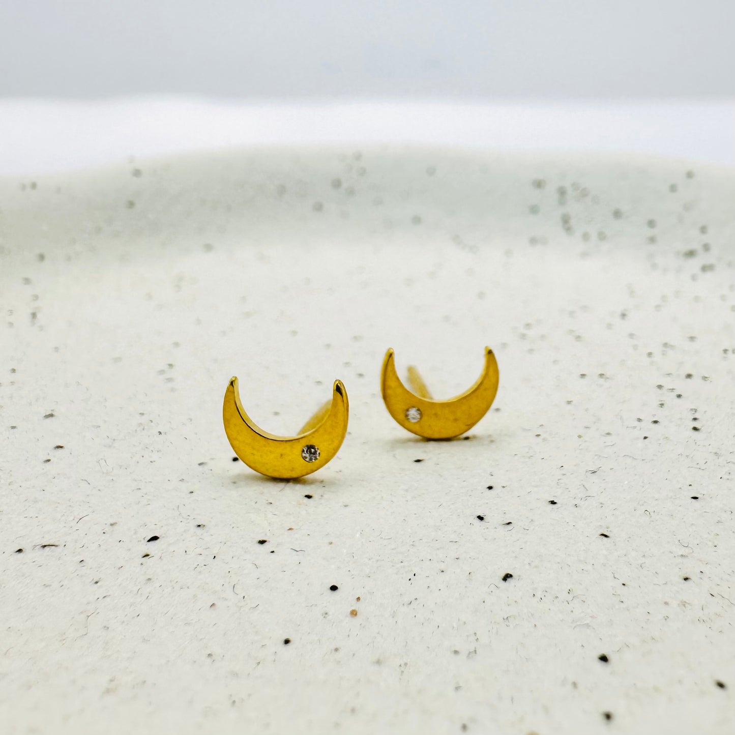 22k solid gold crescent earrings