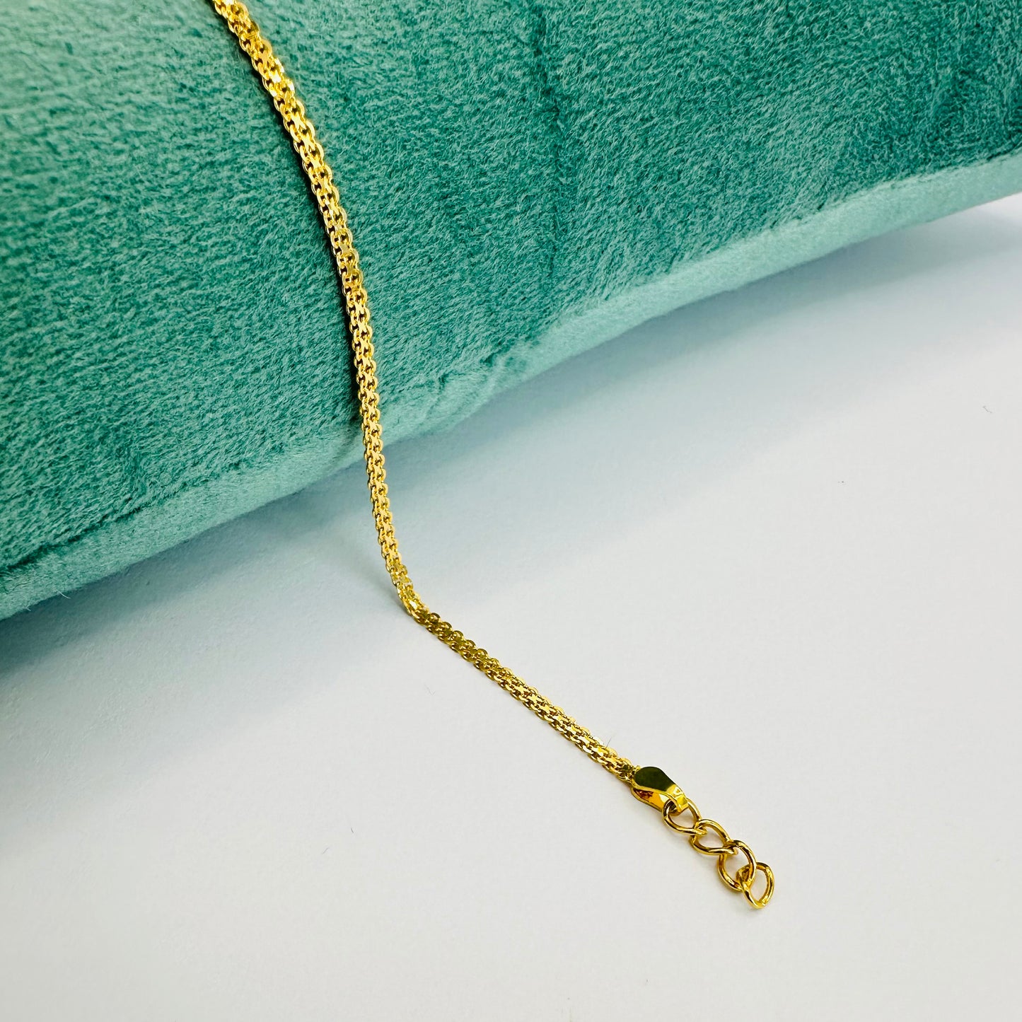 22k solid gold baby/toddlers bracelet