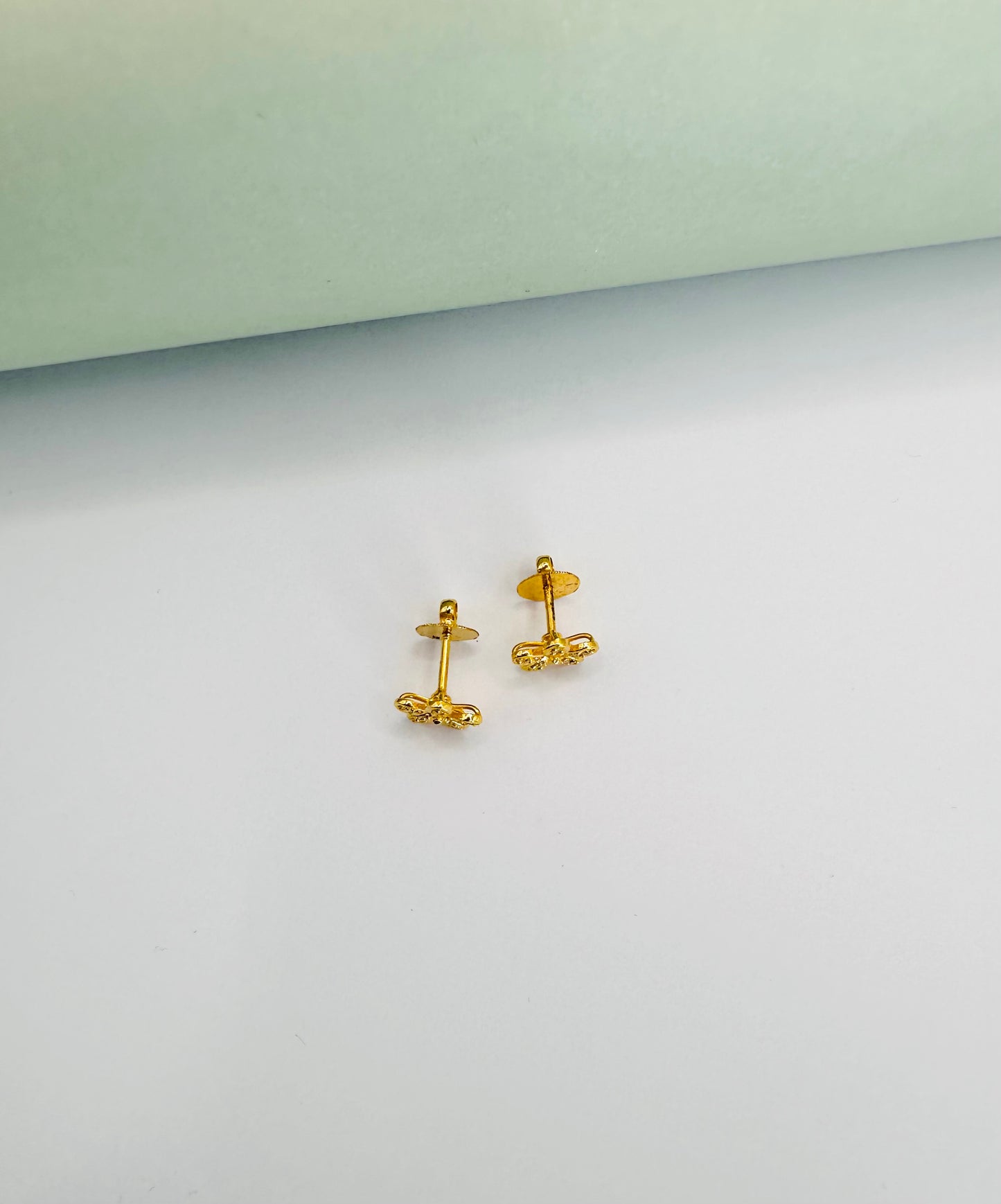 22k solid gold flower earrings