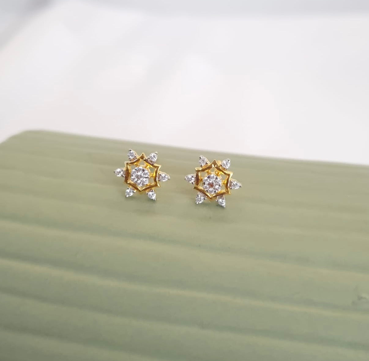 22k solid gold  designer earrings
