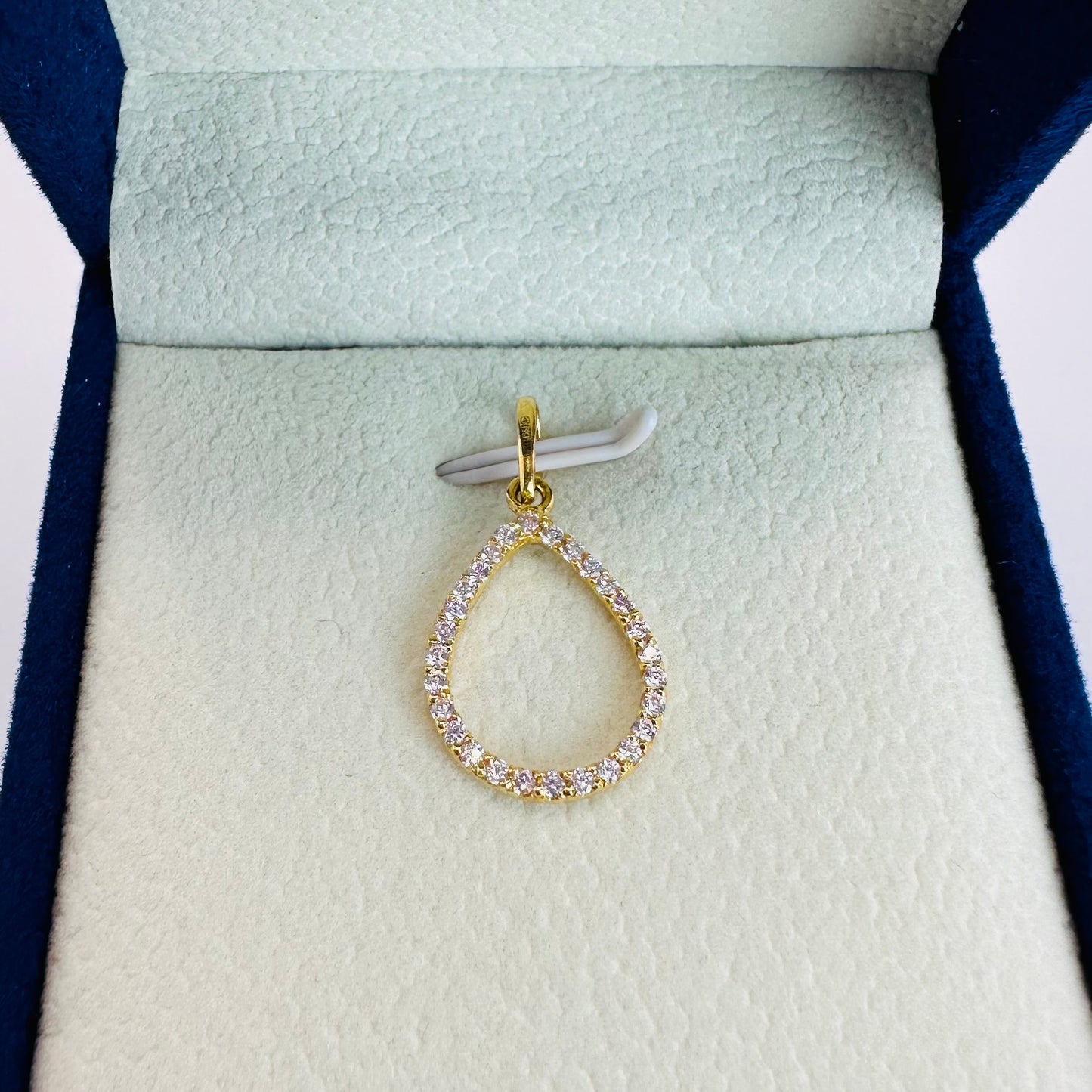 22k solid gold rain drop pendant only