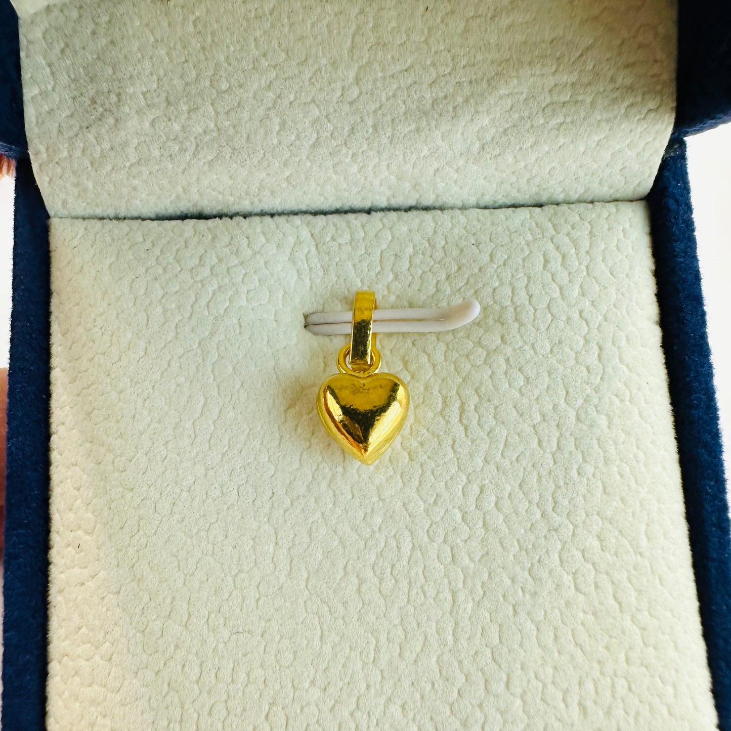 22k solid gold puffy heart charms pendant only