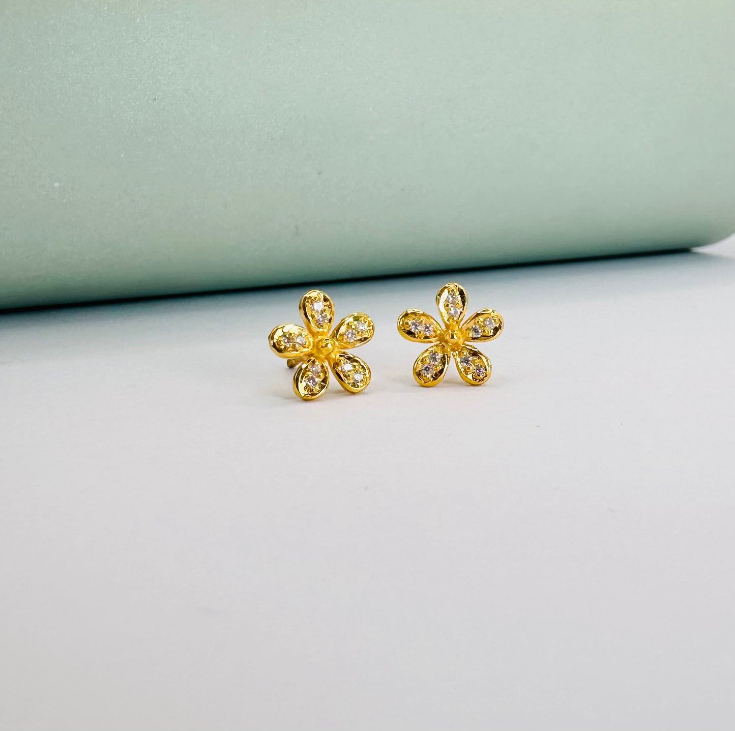 22k solid gold flower earrings