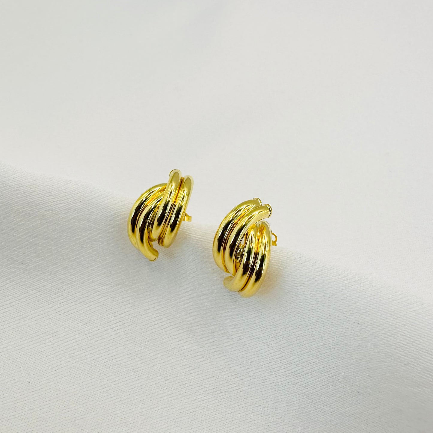 18k solid gold earrings