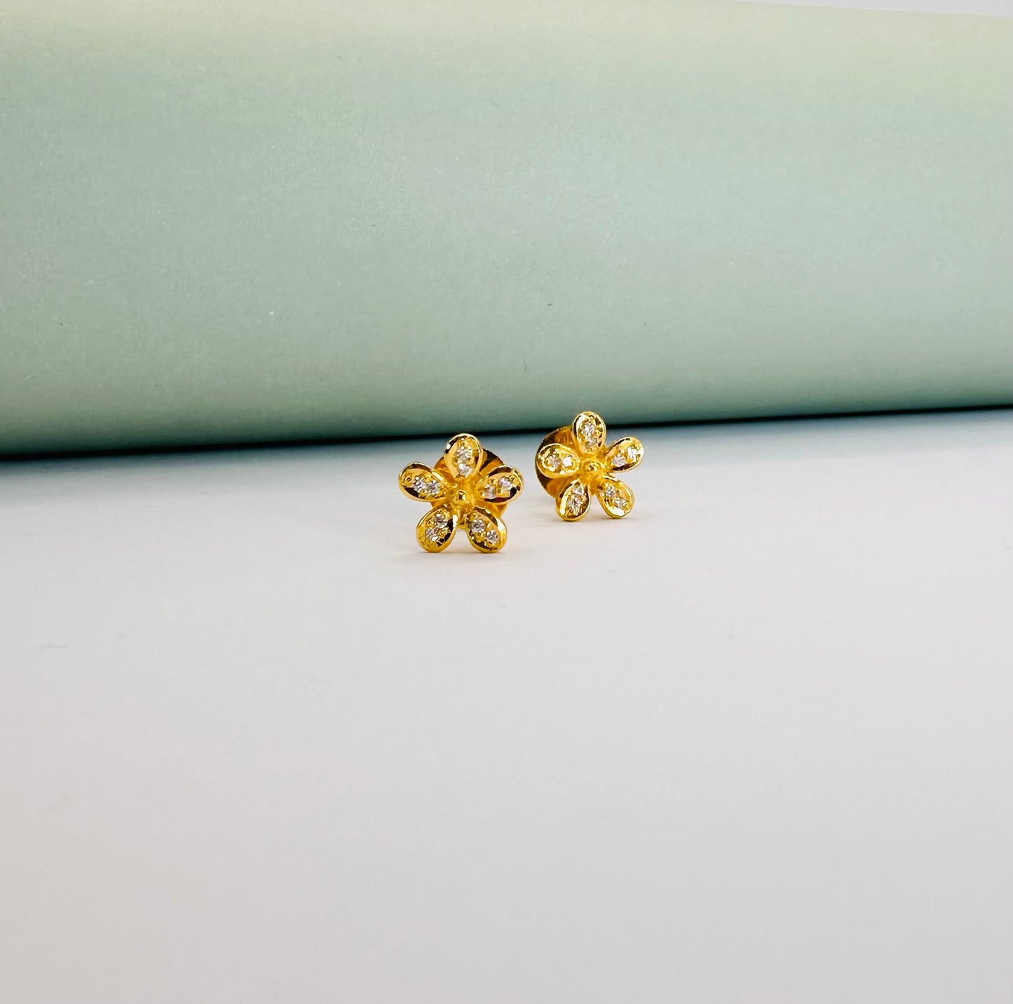 22k solid gold flower earrings