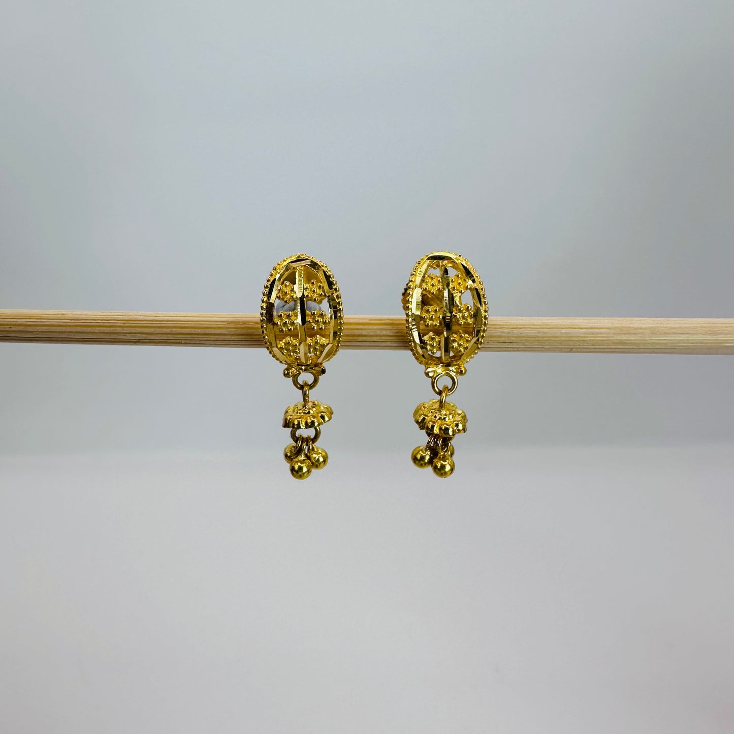 22k solid gold dangle Earrings