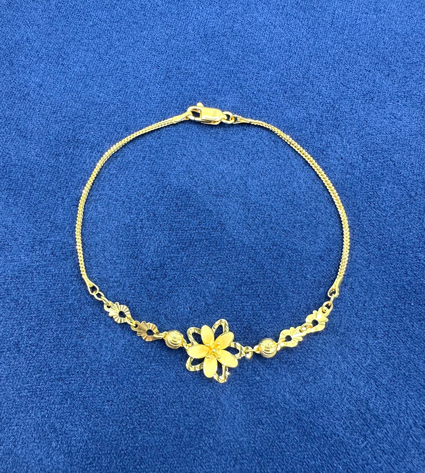 22k Solid Gold Designer Bracelet