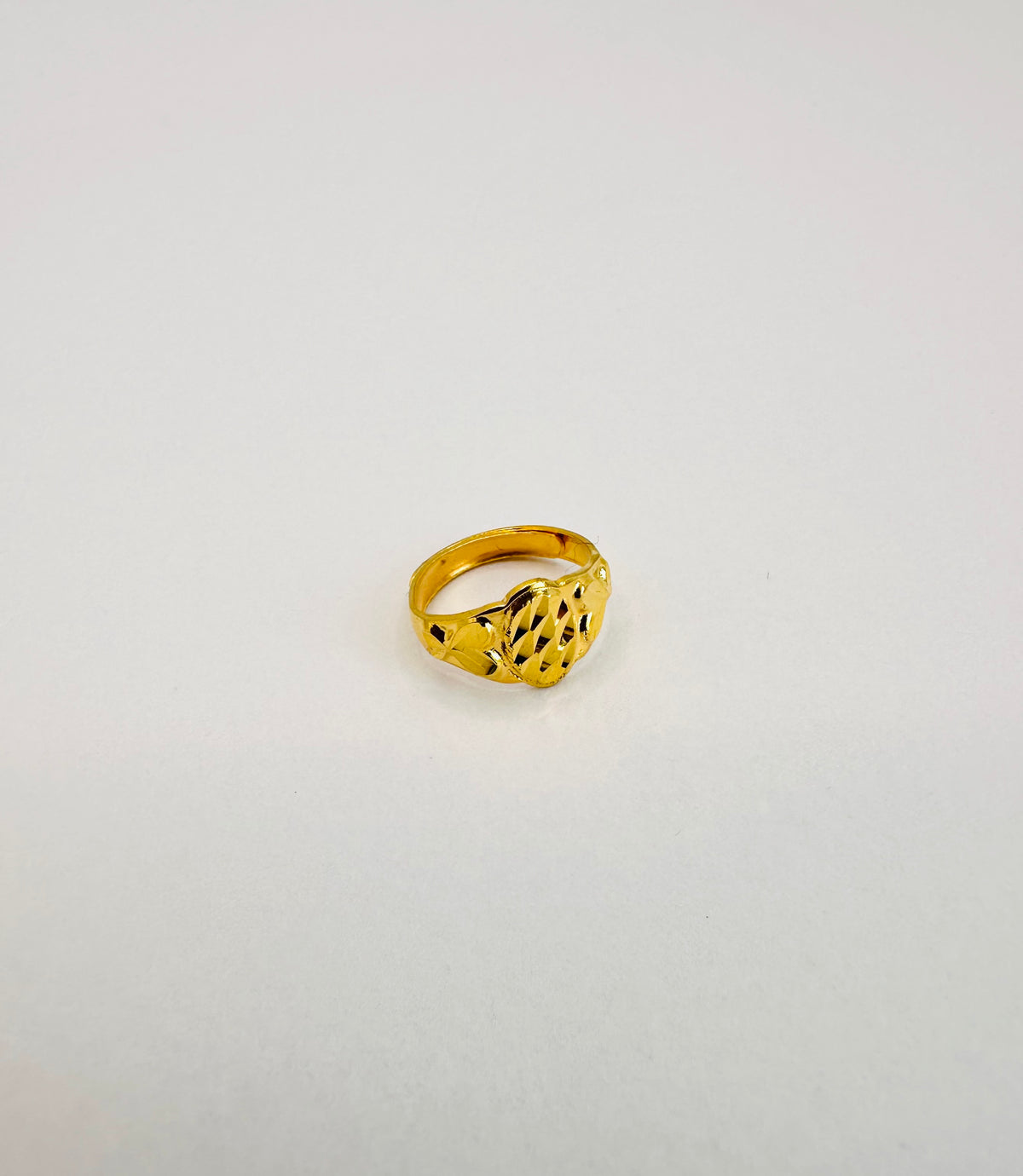 22k solid gold baby ring - 916 hallmarked