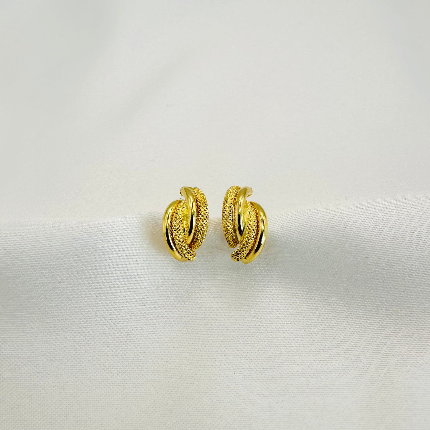 18k solid gold twisted earrings