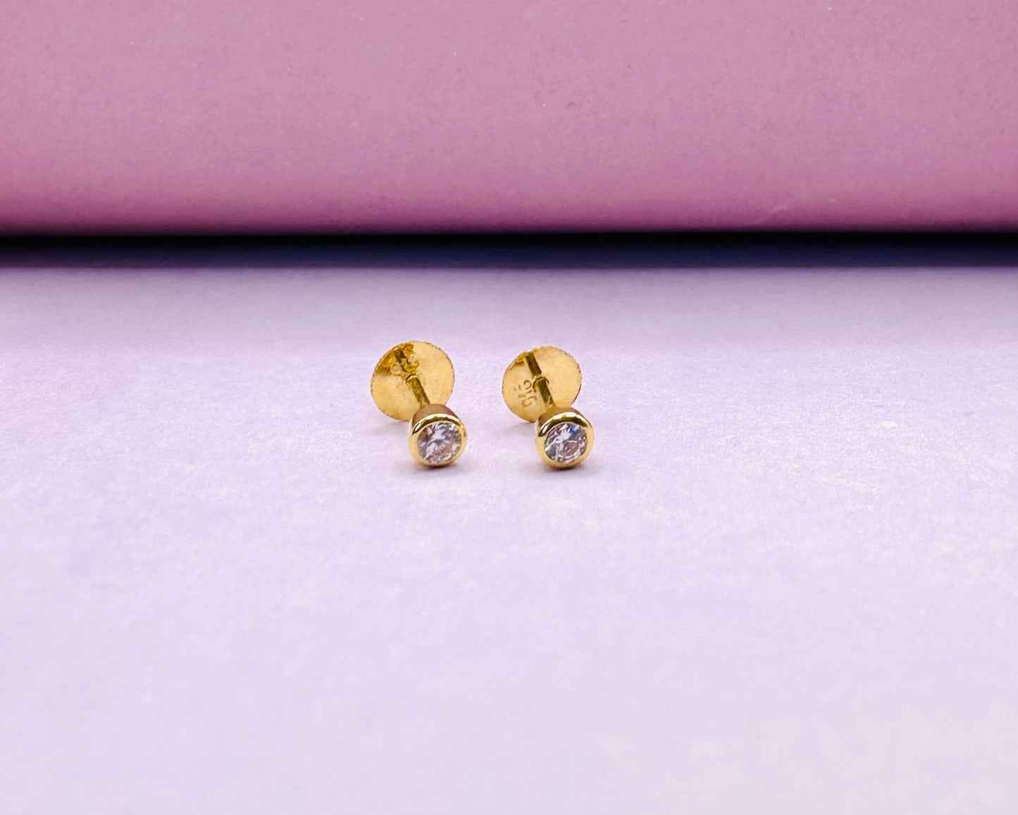 22k solid gold ear studs