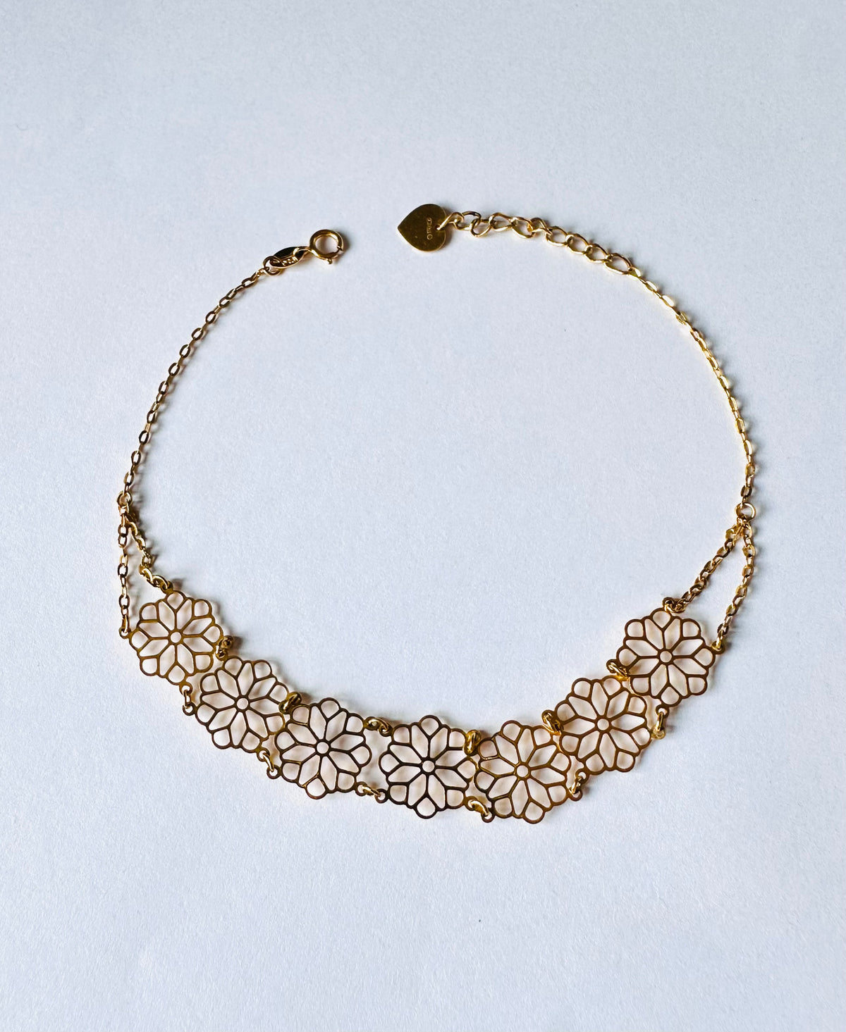 22k solid gold bracelet with flower motif design