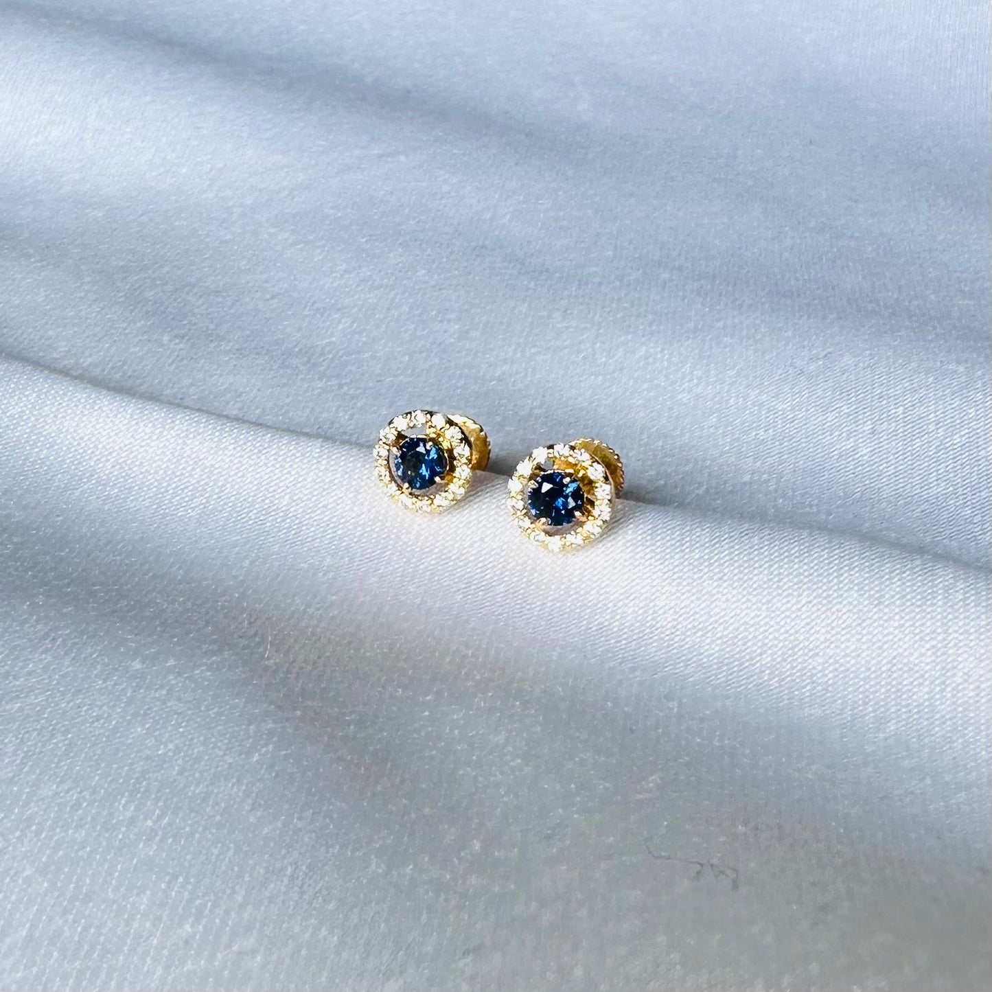 22k solid gold earrings