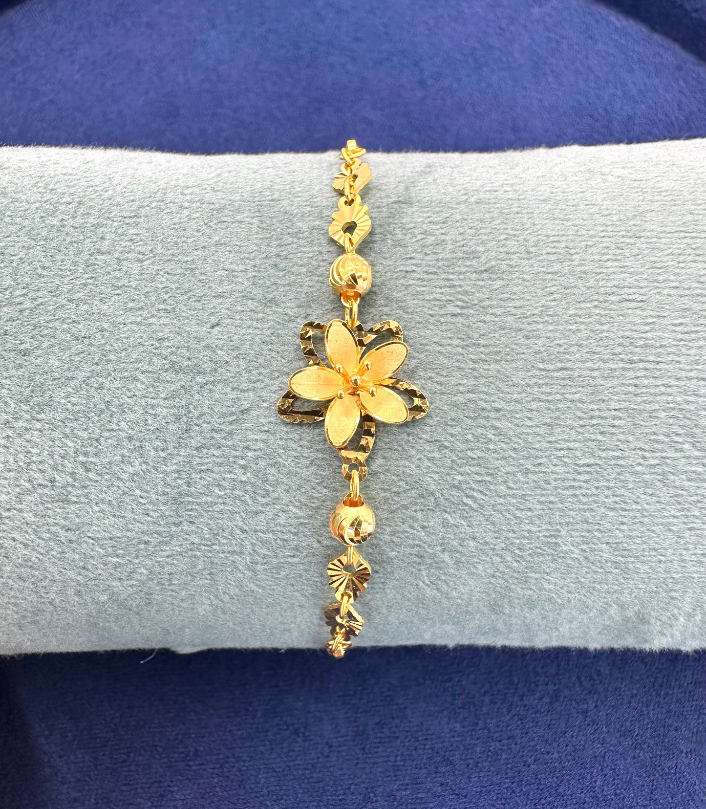 22k Solid Gold Designer Bracelet