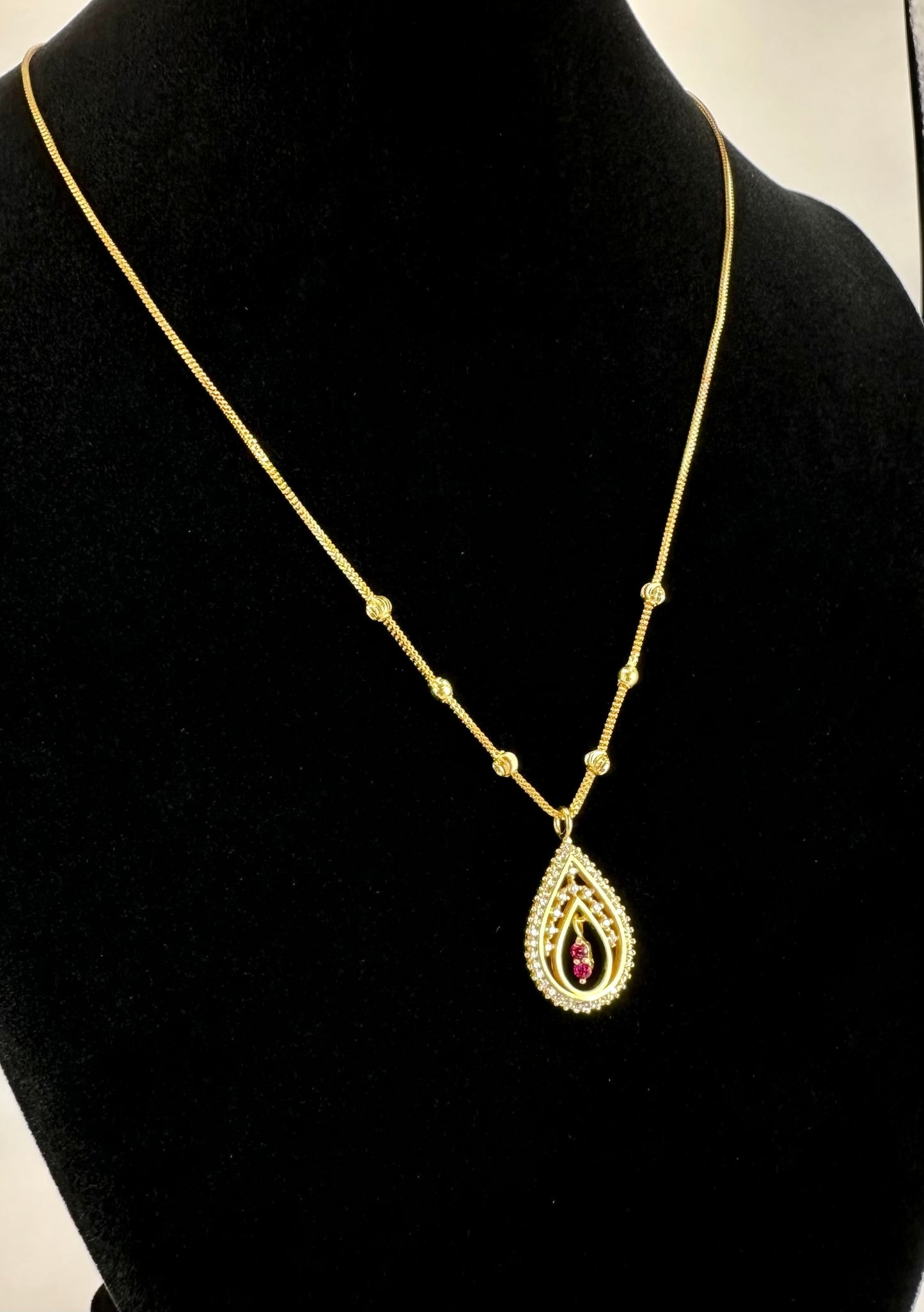 22k solid gold designer necklace with tear drop pendant
