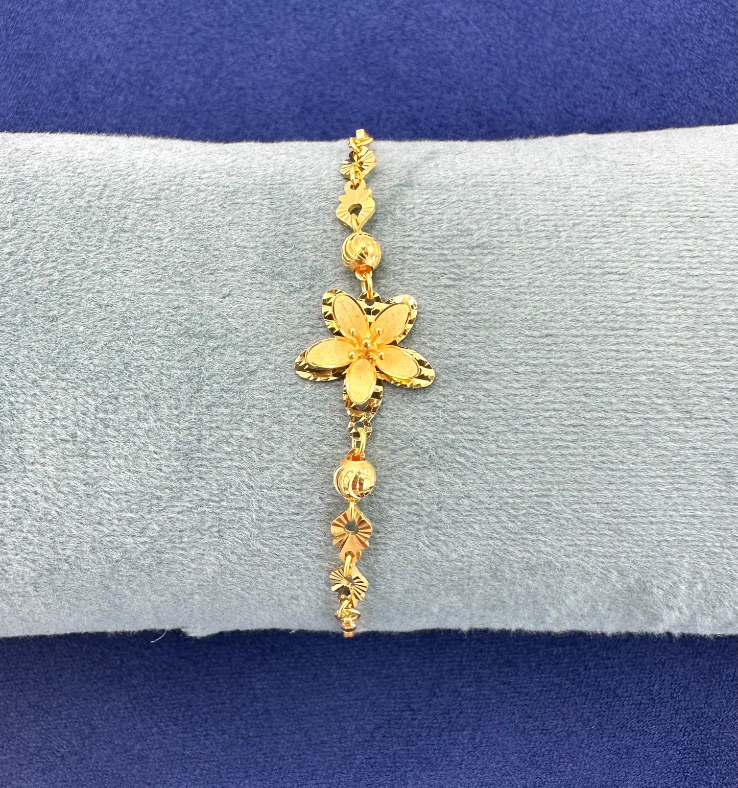 22k Solid Gold Designer Bracelet